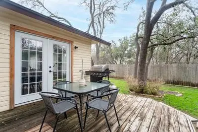 Upstay - Pet-friendly Southwest Austin Home w BBQ