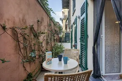 Prione Apartment With Patio