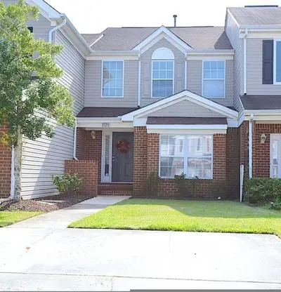 Coastal Getaway Large Clean-n-cozy 3bdrm Home