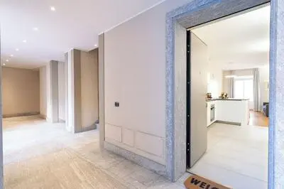 White Flat in Como City Center by Rent all Como
