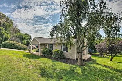Family-friendly Coatesville House w/ Fire Pit