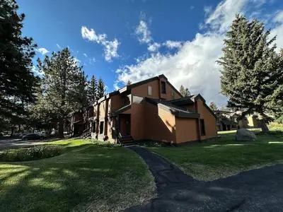 Snowcreek I #47 4 Bedroom Condo