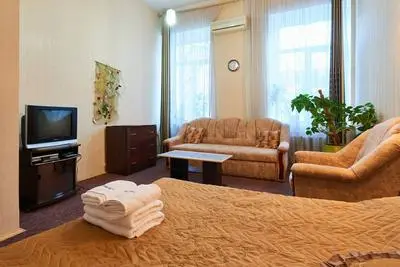 Home-Hotel Yaroslavskaya 15-23
