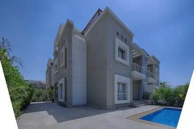 Vesta - Luxury Villa - 3BR - CFC I