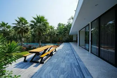 MOUNTAIN VILLA