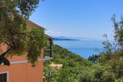 Eros Sea View in Kentroma