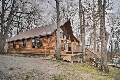 Douglas Lake Cabin w/ Mountain-view Deck & Grill
