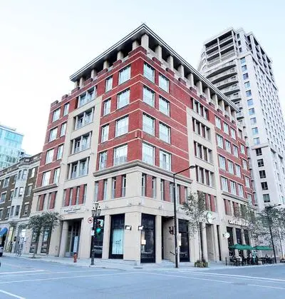 Airy Downtown Apartments by Nuage