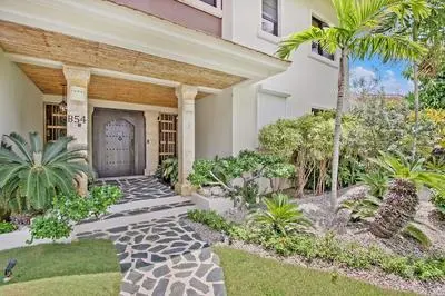 Beautiful Villa Tortuga at Puntacana Resort Club Pool Garden Golf Cart Maid