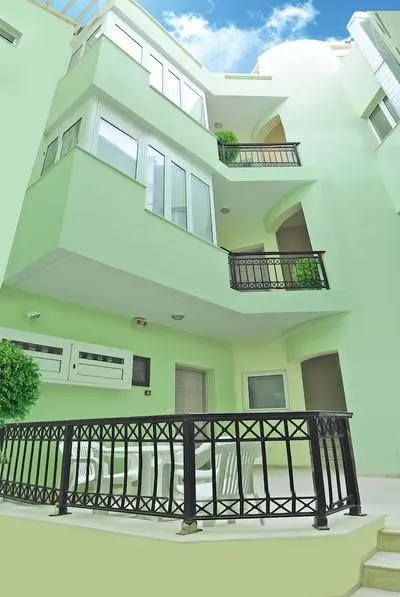 Greta Apartments