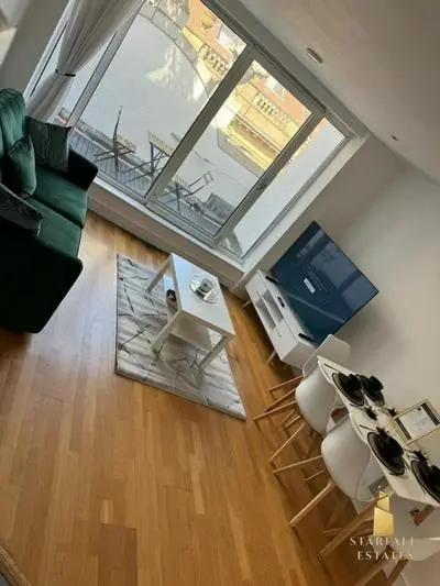 Leeds Apt - Hottub - Sleeps 6 - Special Occasions