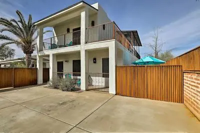 Tucson Home w/ Wraparound Balcony, Walk to U of A!