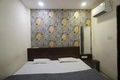 Hotel Shreenath INN