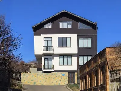 Niabi 4BDR Apartments with billiards