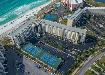 Inlet Reef 602 2 Bedroom Condo by RedAwning
