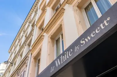 Le White by Sweett