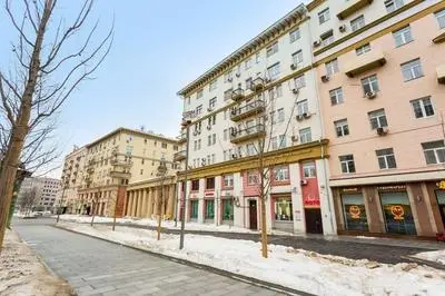 Apartment on Smolenskiy bulevard 3