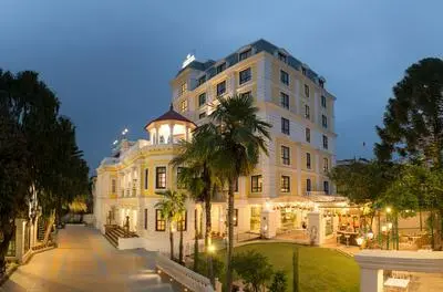The Maya Manor Boutique by KGH Group