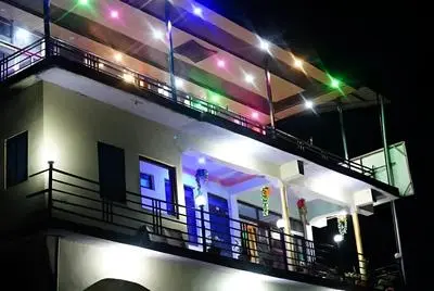 Goroomgo Anjali Home Stay Deoriatal Uttarakhand