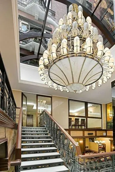 London Hotel