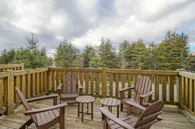 Shays Landing #6: 4 Bedrooms, 4.5 Bath: Pvt Hot Tub, Slope Side