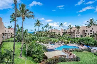 Kamaole Sands 5-303 - Contemporary, Ocean Views, Prime Courtyard Location, AC