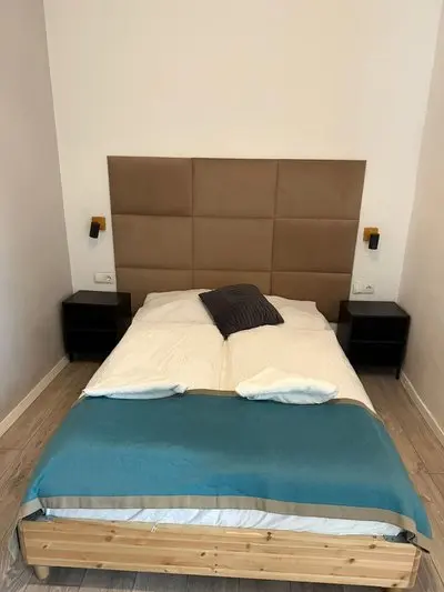 Simple 2BR Near Westbahnhof Station