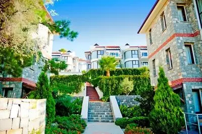 Golden Life Heights Deluxe Suite Hotel - Adults Only