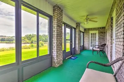 Waterfront Pensacola Home w/ Florida Room!