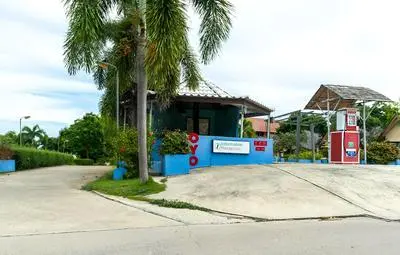 OYO 929 100 Boutique Hotel
