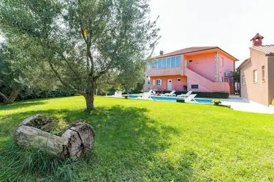 Holiday House Damir - Apartment 2