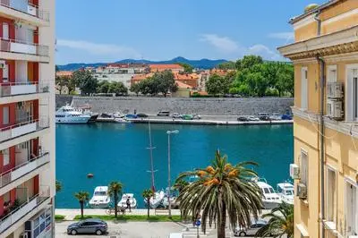 Sea View Apartment Zara Bruna