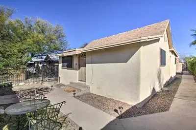 Tucson Home ~ 1 Mi to University of Arizona!