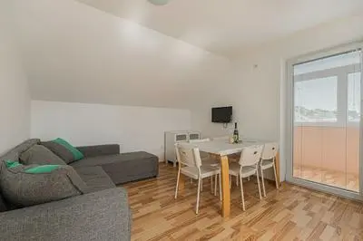 Lavrič Hideaway Apartment 4