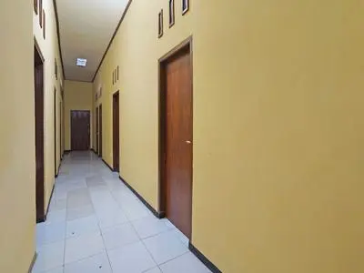 OYO Life 91869 Insan Mulia Kost Syariah
