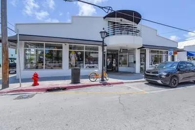 New The Green Pineapple - Balcony on Duval