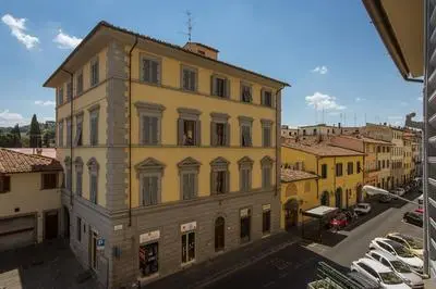 House in Florence Blue
