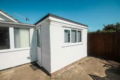 Little Windrush Annexe by the Sea
