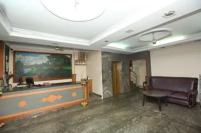 SPOT ON 6856 Eshi Guest House