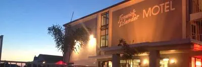 Fenwick Islander Motel