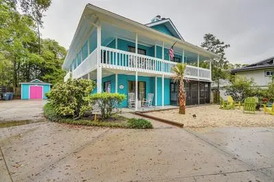 Pet-friendly Hideaway in North Myrtle Beach!