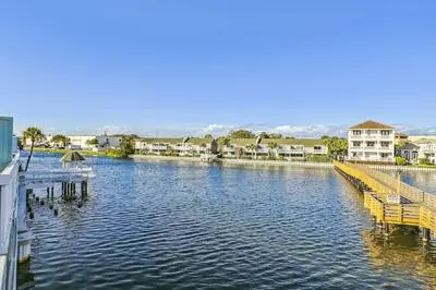 Southbay 55 is 2 Bedroom on the lake with short walk to beach by RedAwning
