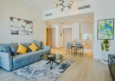Maison Privee - Modern Yas Island Escape w/ Peaceful Canal Views