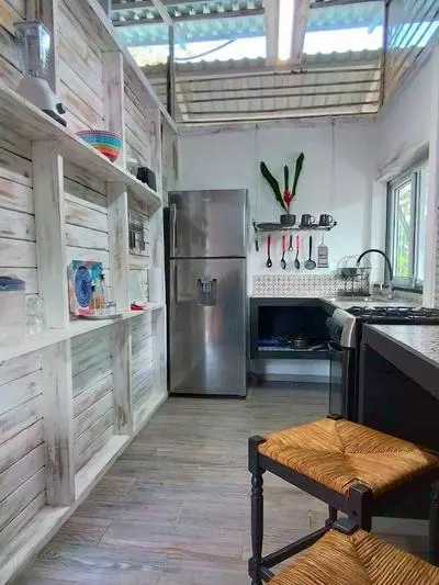 Casitas en la Jungla - Luz Tropical