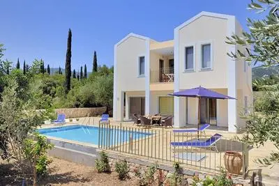 Villa Irineos With 2 Bedrooms and 3 Bathrooms