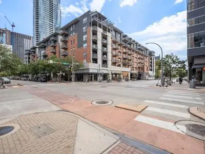 Austin Extraordinary 1BD 1BA Downtown Apartment