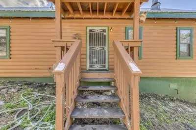 16 Mi to Ski Apache: Ruidoso Cabin Rental