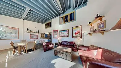 Large Upgraded 4 Bedroom Condo in Mammoth! Easy access To Hot Tubs, Pool, Sauna by RedAwning