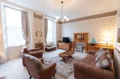 Luxury Nautical Apartment Central Free Parking