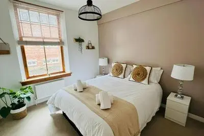 Modern City Center 2 Bedroom Apartment